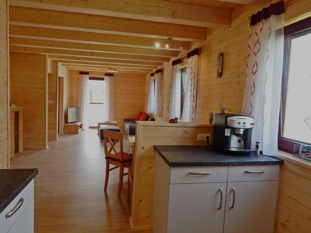 Holzblockhaus Stark Kelheim Buitenkant foto