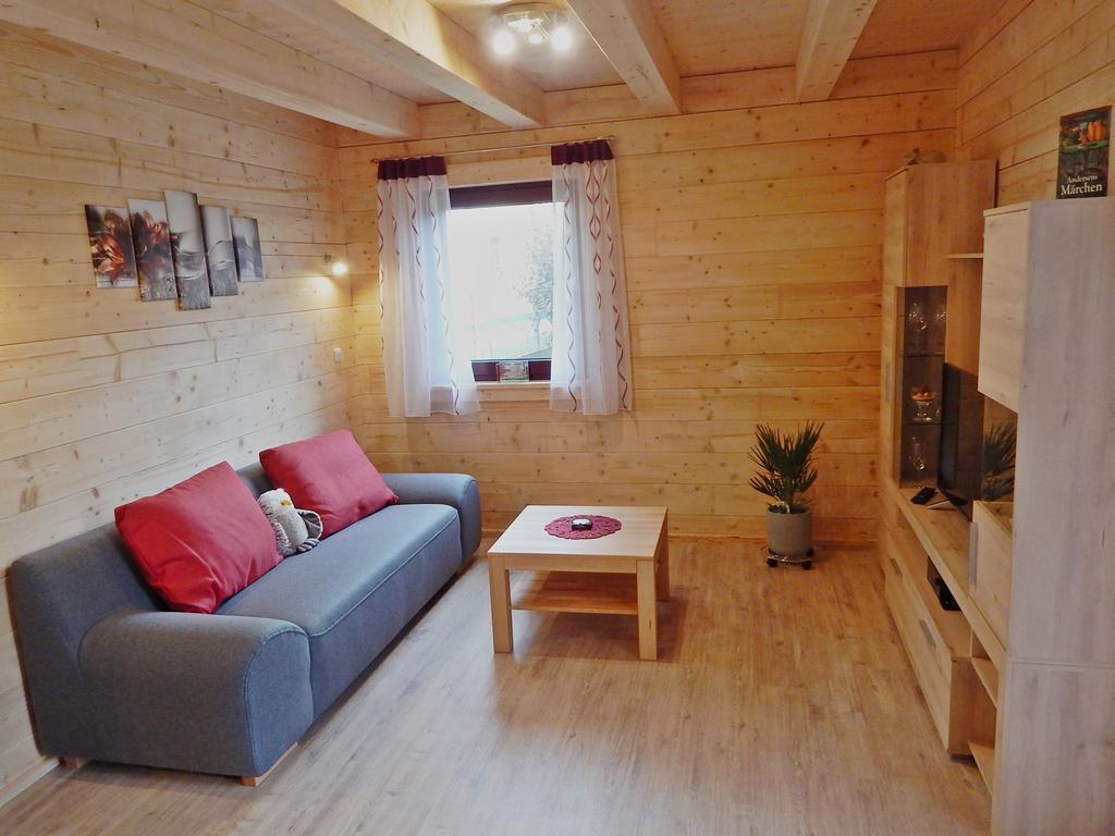 Holzblockhaus Stark Kelheim Buitenkant foto